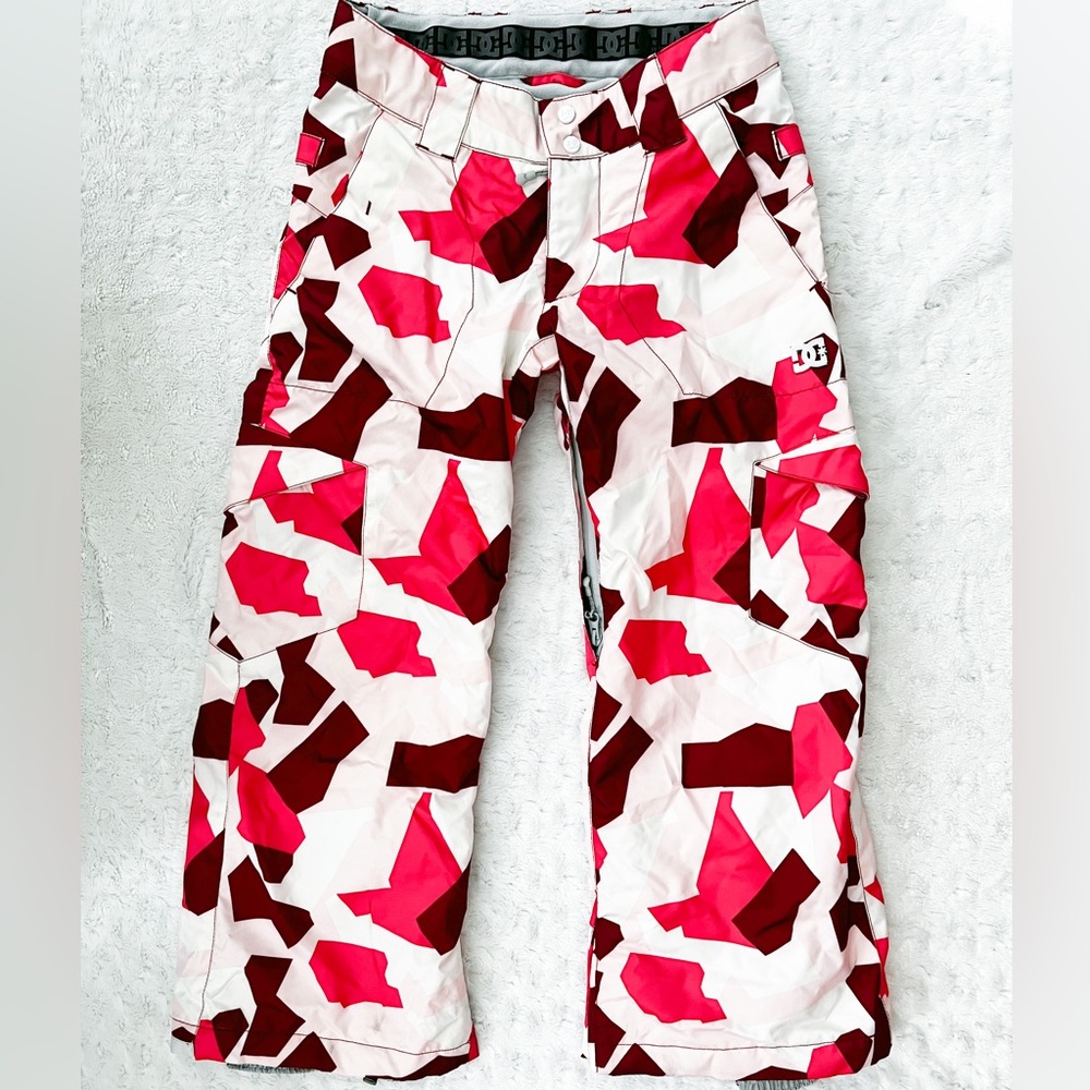 DC Youth Exotex 3-5k series pink geometric Camo snow pants